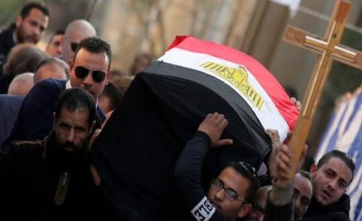 Παρουσία του Κόπτη Πατριάρχη οι κηδείες των θυμάτων στο Κάιρο