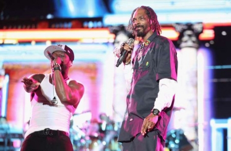 Πανικός σε συναυλία του Snoop Dogg - Κατέρρευσε εξέδρα, δεκάδες τραυματίες [vds]