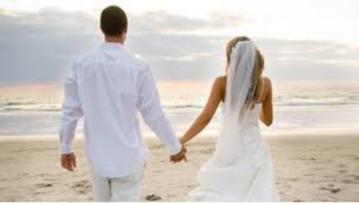 Ο γάμος επηρεάζει την υγεία: Δείτε τι παθαίνουν όσοι παντρεύονται
