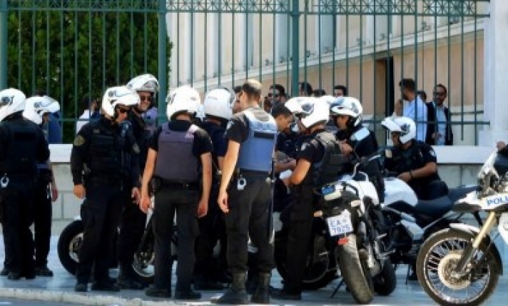 «Αποφασίζομεν και διατάσσομεν»… Απαγόρευση διαδηλώσεων στο κέντρο της Αθήνας λόγω της επίσκεψης Μακρόν