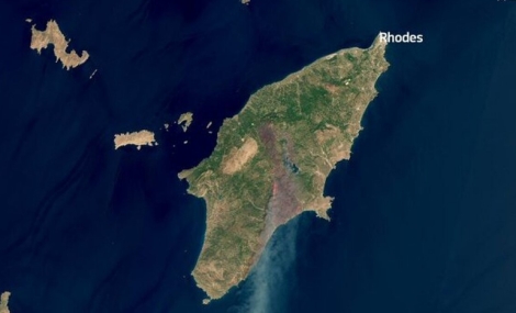 Φωτιά Ρόδος: Στάχτη χιλιάδες στρέμματα – Αποκαλυπτικές οι δορυφορικές εικόνες