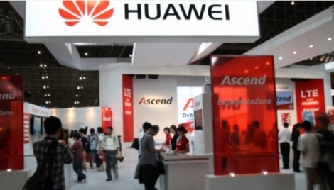 Huawei: Ο πόλεμος με την Apple «βαρίδι» για τα κέρδη