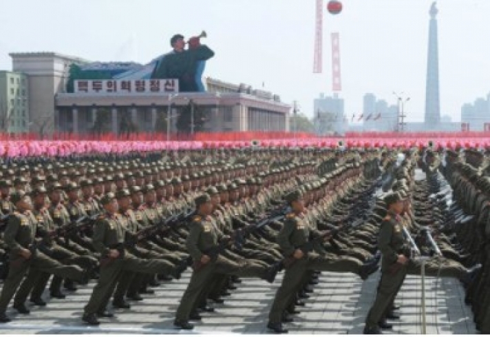 Βόρεια Κορέα: 3,5 εκ. πολίτες έκαναν αίτηση για να πολεμήσουν τον Τραμπ