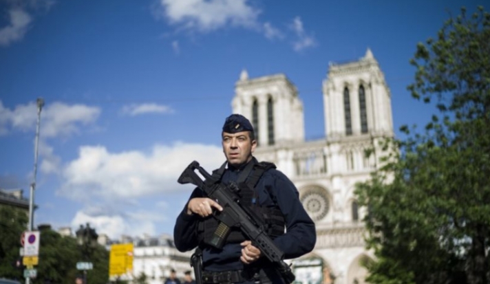 Μακελειό στη Νέα Ζηλανδία: Η Γαλλία αυξάνει τα μέτρα ασφαλείας κοντά στους χώρους λατρείας