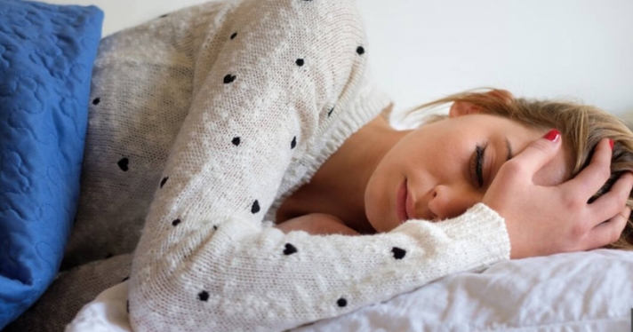 Προβλήματα ύπνου κατά τη διάρκεια της περιόδου: Ο ρόλος της διατροφής