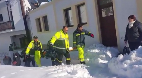 Το εντυπωσιακό βίντεο με την επιχείρηση Πυροσβεστών στην Σκόπελο (vid)
