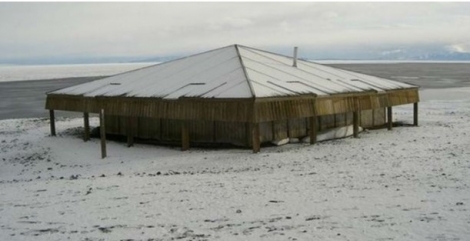 Βρήκαν ένα σπίτι στα βάθη της παγωμένης Ανταρκτικής, στους -93 °C … Δεν φαντάζεστε τι είδαν μέσα! [video]