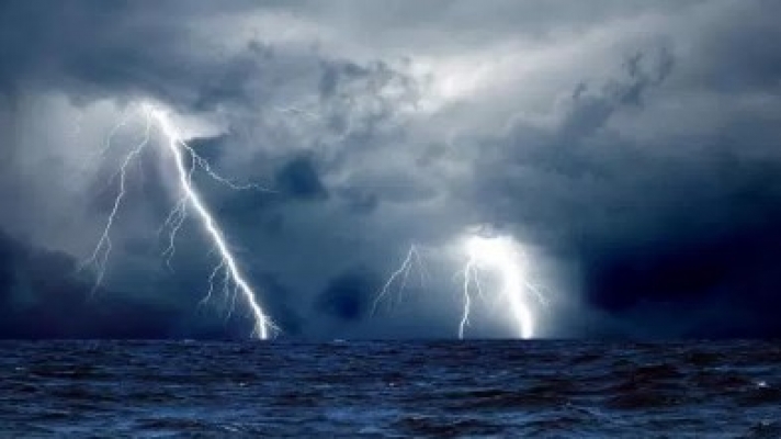 GUARDIAN: Η Ελλάδα μπροστά σε μια «τέλεια καταιγίδα»