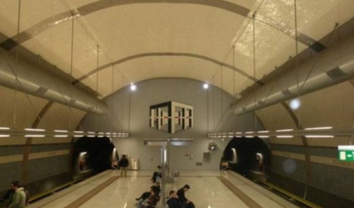 ΕΚΤΑΚΤΟ Εκκενώνεται ο σταθμός του Μετρό στο Αιγάλεω