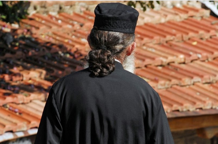 Σοκ (και) στην Κέρκυρα: Ιερέας κατηγορείται ότι ασέλγησε σε ανήλικες