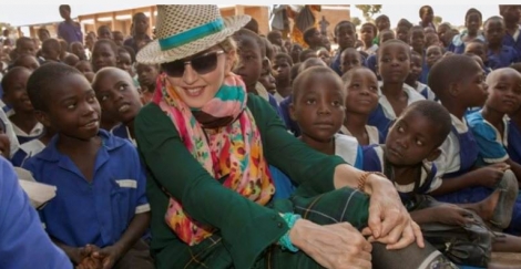 Η Μαντόνα εγκαινίασε παιδιατρική κλινική στο Μαλάουι