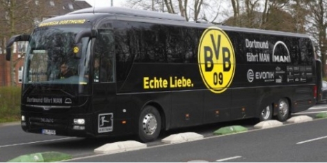Έκρηξη στο λεωφορείο της Borussia Dortmund Bild: Αναβάλλεται το παιχνίδι Ντόρτμουντ - Μονακό - ΤΩΡΑ