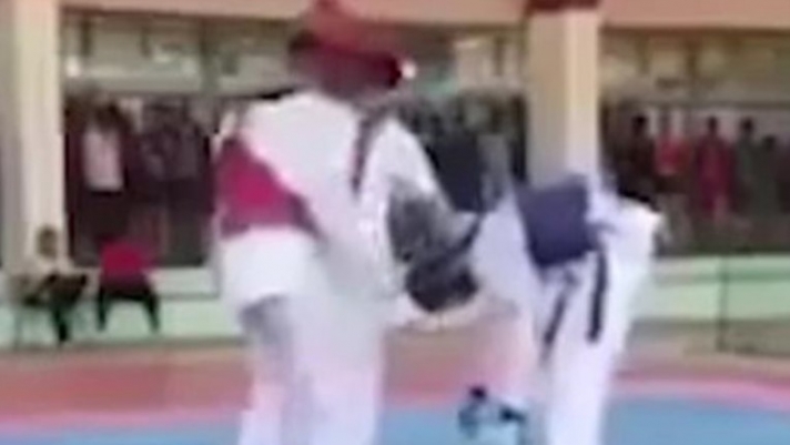 Βίντεο-σοκ: 16χρονος αθλητή τους ταε κβο ντο έπαθε ανακοπή κατά τη διάρκεια αγώνα