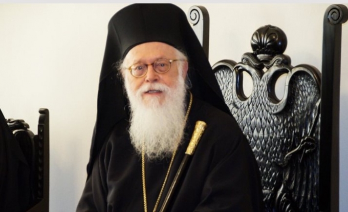 Ο Αρχιεπίσκοπος Αναστάσιος συλλυπήθηκε και τις δύο οικογένειες, Κατσίφα και Ζίλφα