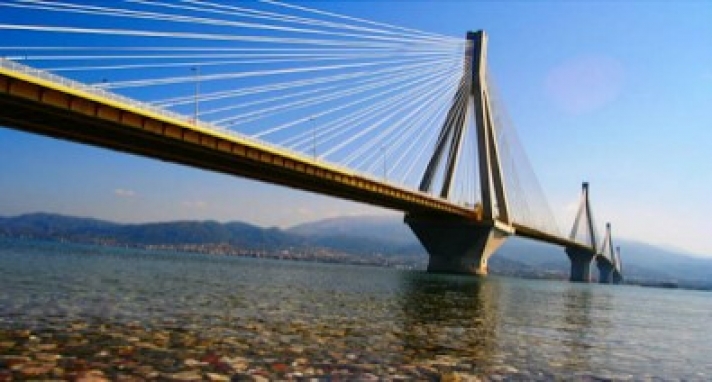 ΒΙΝΤΕΟ - Εκπληκτικό: Tι «κρύβεται» κάτω από τη γέφυρα Ρίου – Αντιρρίου
