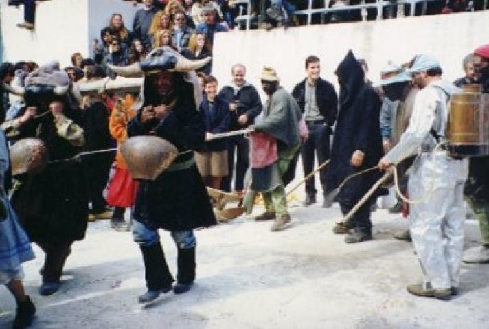 ΚΑΘΑΡΑ ΔΕΥΤΕΡΑ: Αγροτικό καρναβάλι Νέδουσας - Χάνεται στα βάθη των αιώνων