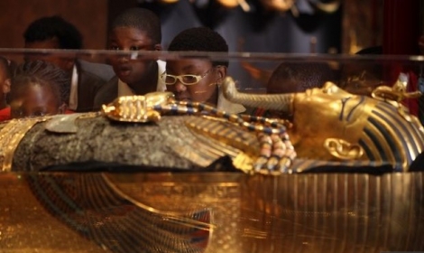 Αίγυπτος: Έξι μούμιες ανακαλύφθηκαν μέσα σε φαραωνικό τάφο
