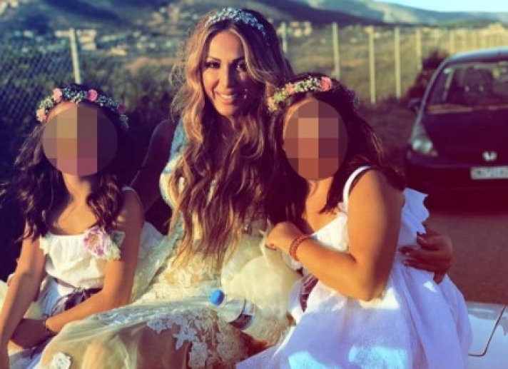 ΦΩΤΟ - Παντρεύτηκε Ελληνίδα τραγουδίστρια