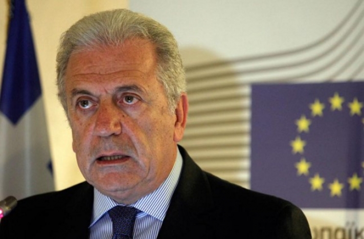 Αβραμόπουλος: Κινδυνεύει η ενότητα της Ευρώπης