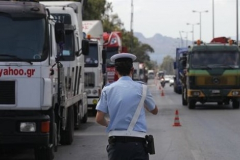 Ρυθμίσεις και απαγορεύσεις Πώς θα κινηθούν τα φορτηγά στο οδικό δίκτυο τις ημέρες του Πάσχα