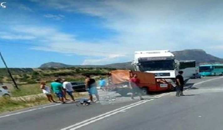 Κορινθία: Σοβαρό τροχαίο στον κόμβο Γκα μεταξύ αυτοκινήτου της ΔΕΗ και φορτηγού