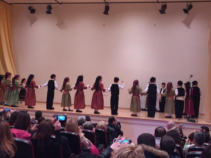Παιδικό τμήμα Χορανθης Τιμά την 25η Μαρτίου στο Αγγελος Σικελιανος !!!!