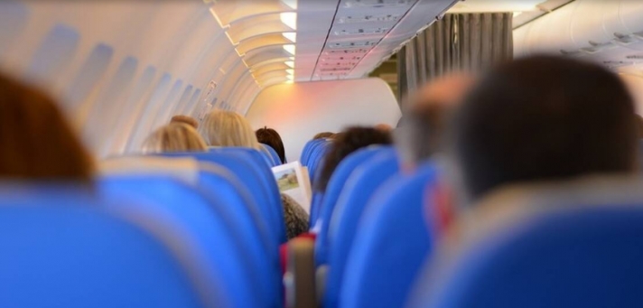 Πανικός σε πτήση: Ούρλιαζαν οι επιβάτες - Επέστρεψε το αεροσκάφος (pics)