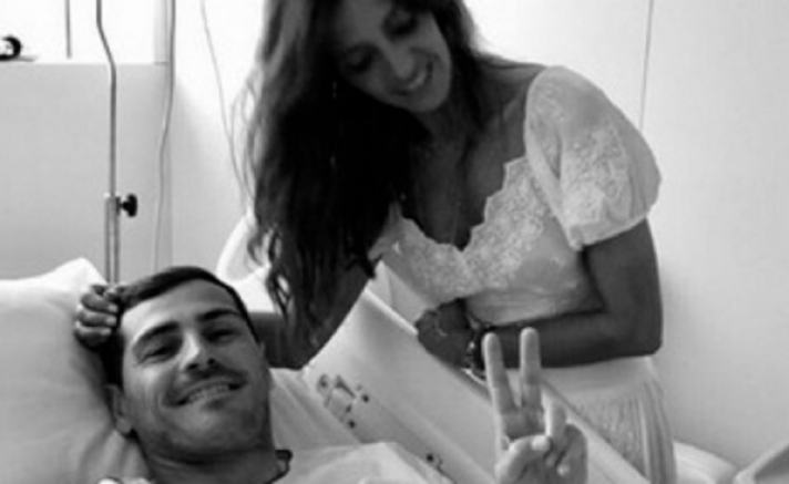 Κασίγιας: Η φωτογραφία με τη σύζυγο του από το νοσοκομείο – «Ήταν ένα σοκ»