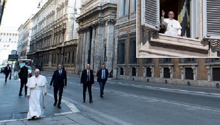 Κορονοϊός: Ο Πάπας περπατά στους έρημους δρόμους της Ρώμης - ΦΩΤΟ - ΒΙΝΤΕΟ
