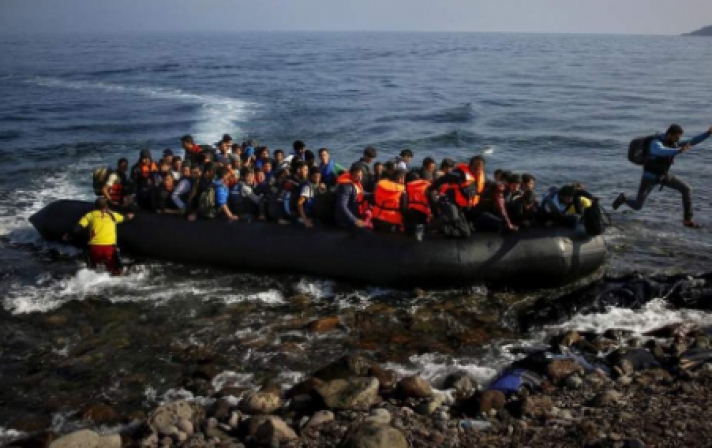 Σχεδόν 800 πρόσφυγες και μετανάστες στα νησιά του βορείου Αιγαίου σε 48 ώρες
