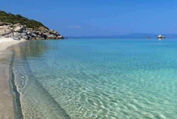 Ποια ελληνική παραλία βρίσκεται ανάμεσα στις πιο μαγευτικές για το 2017