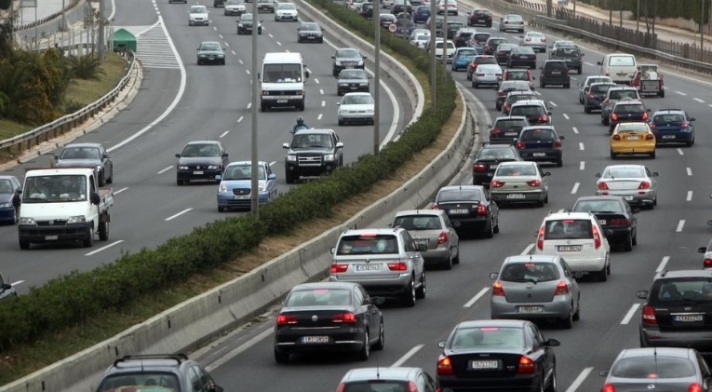 Πώς η κρίση μείωσε τα θανατηφόρα τροχαία: Λιγότερα οχήματα, πιο συντηρητική οδήγηση για εξοικονόμηση καυσίμων