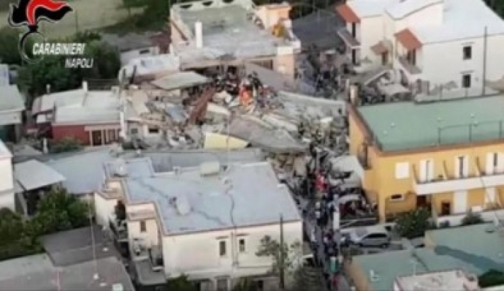 Σεισμός στην Ιταλία: Η πολυκατοικία που κατέρρευσε ήταν χτισμένη πάνω σε παλιό υπόγειο
