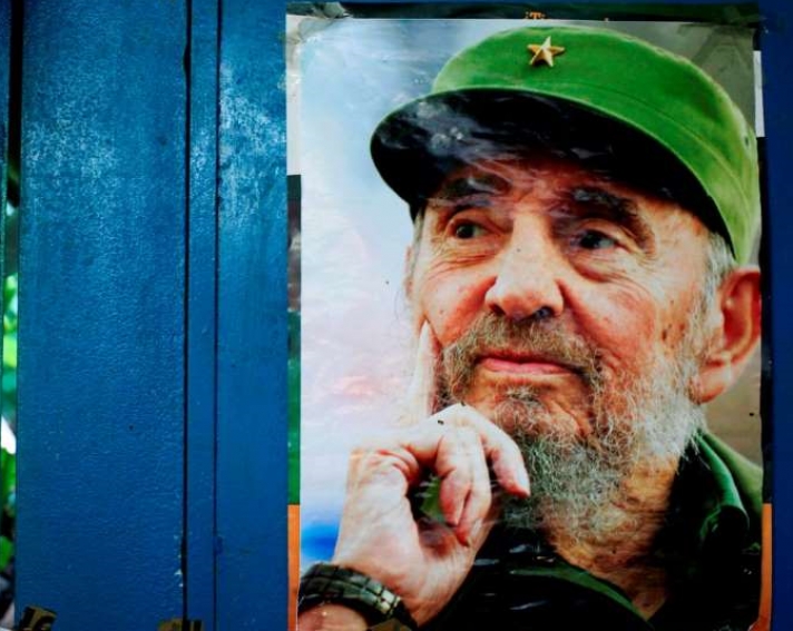 Πέθανε ο κομαντάντε Φιντέλ Κάστρο σε ηλικία 90 ετών