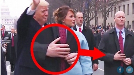 Τι συμβαίνει με τα χέρια του φρουρού του Τραμπ-Κάποιοι πιστεύουν πως είναι ψεύτικα, αλλά γιατί;