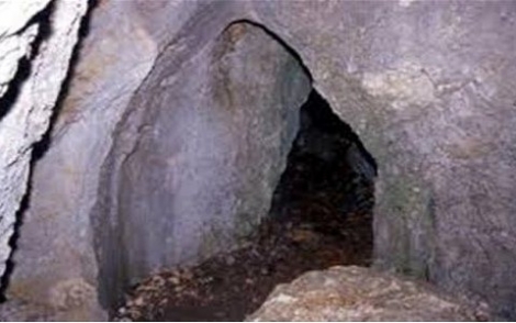 Πτώμα σε σπηλιά κοντά στην Ακράτα