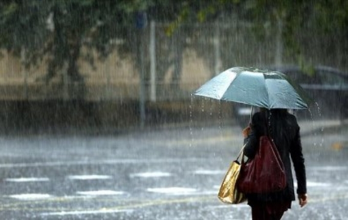 Καιρός: Βροχές και καταιγίδες σε όλη τη χώρα από το μεσημέρι