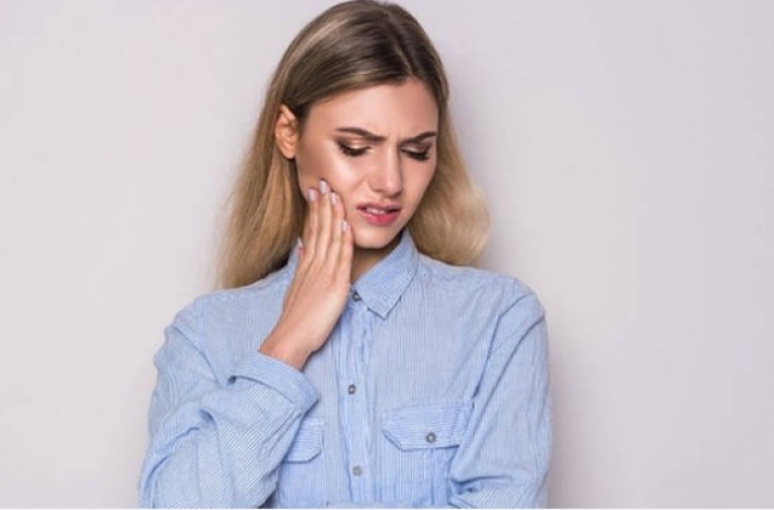 Ευαίσθητα δόντια: 10 τρόποι για να μειώσετε τον πόνο