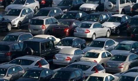 Τέλη κυκλοφορίας: Τι ετοιμάζουν για τα αυτοκίνητα πριν από το 2005