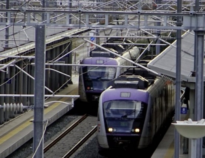 Αναστέλλονται οι αυριανές κινητοποιήσεις σε τρένα και προαστιακό