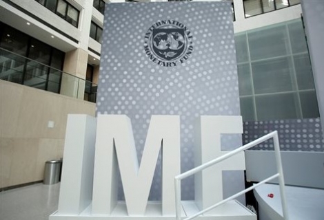 Στο 2,2% κατεβάζει το ΔΝΤ την πρόβλεψη για την ανάπτυξη