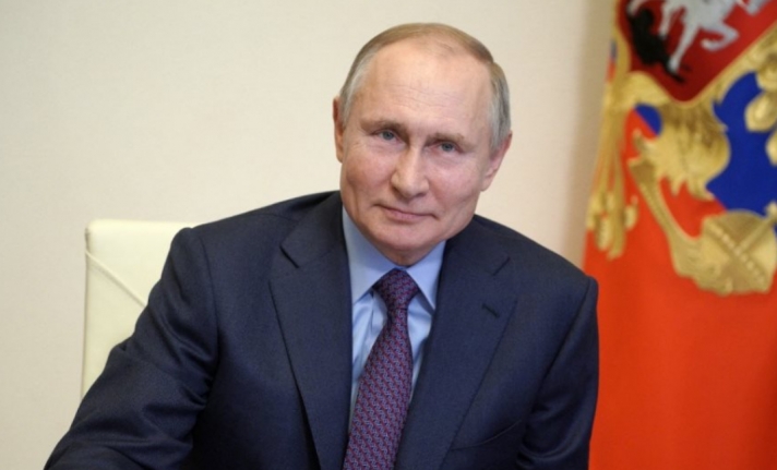 Πούτιν: Να απελευθερωθούν οι πατέντες για τα εμβόλια κατά του κορωνοϊού