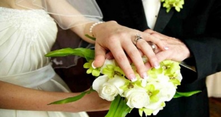 Έρευνα: Ο γάμος φέρνει την ευτυχία... αλλά μόνο αν είσαι φτωχός